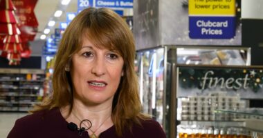 Confidence slumps amid Budget fears and cost of living pain