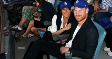 Crowd 'boos' Meghan and Harry at Dodgers stadium appearance