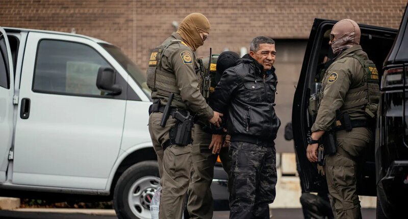 DHS: Chicago crime drops sharply after federal operation targeting criminal illegal immigrants