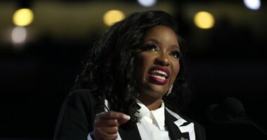 Democrats Crank the Projection Up to Eleven