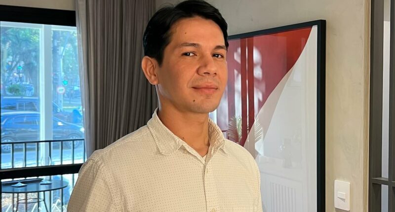 Deported illegal migrants get £3K...then boast it's easy to return