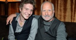 Celebrity Net Worth logo