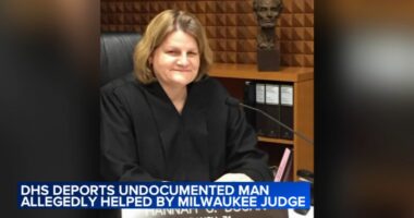 Eduardo Flores-Ruiz, man allegedly helped by Milwaukee judge Hannah Dugan, is deported, Department of Homeland Security says