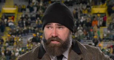 Emotional Kelce chokes up after tribute to Eagles star's grandfather