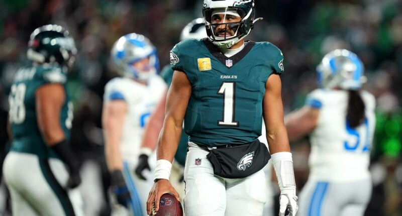 Even amid winning streak, drama around Jalen Hurts and the Eagles persists