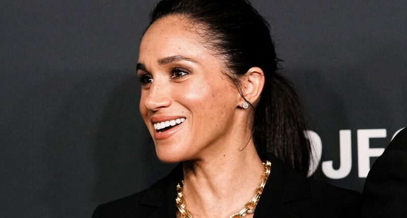 Expert reveals how Meghan Markle is clinging to her royal connection - from her crown cypher to the 'DS' tote bag