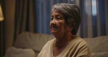 Experts warn 'distressing' evening symptom could be dementia signal