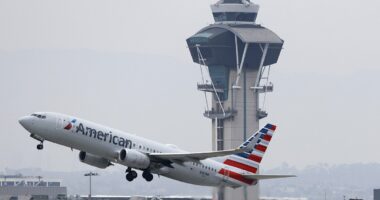 FAA lifts emergency flight restrictions before Thanksgiving holiday