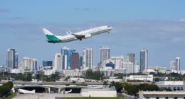 FAA lifts order slashing flights, allowing commercial airlines to resume their regular schedules