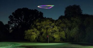 Fighter pilot breaks 45-year silence to reveal bombshell UFO encounter