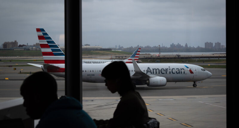 Flight cancellations and delays worsen as government shutdown drags on