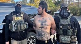 Former DACA recipient with violent criminal past flees ICE, tries balcony jump during Chicago arrest