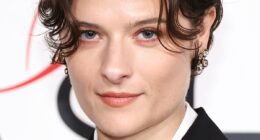 Her mom is an Oscar winner who has acted with Selena Gomez