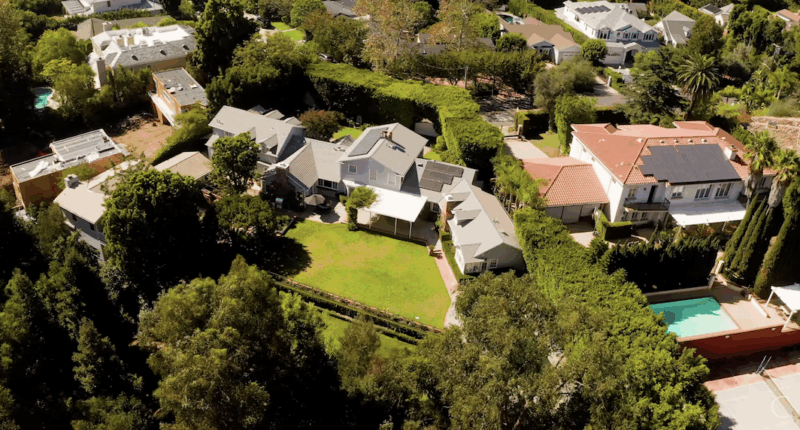 "Home Improvement" Star Patricia Richardson Asking $10 Million For Her Brentwood Home Of Nearly 30 Years