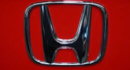 Honda recalling more than 400,000 vehicles because wheels can come off