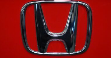 Honda recalling more than 400,000 vehicles because wheels can come off
