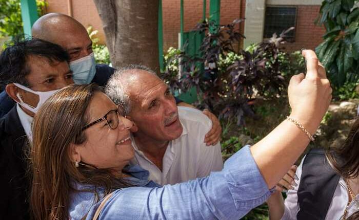 Hondurans to elect new president in close race under the shadow of Trump's surprise intervention