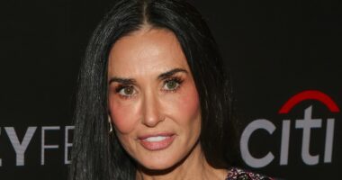 How Demi Moore would look if she never had any suspected procedures