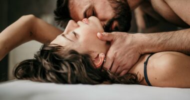 I thought everyone did this in bed now I know the truth: JANA HOCKING