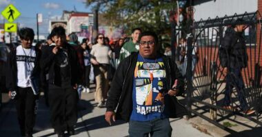 Immigration crackdown inspires uniquely Chicago pushback that's now a model for other cities