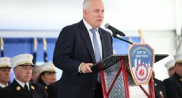 Jewish FDNY chief resigns on the same day city elects Mamdani