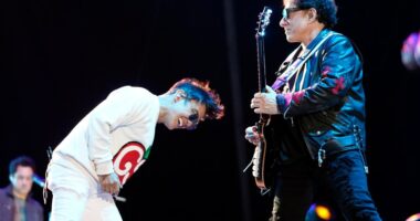 Journey announces farewell 'Final Frontier' concert in Tampa