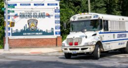 Judge should wait before naming Rikers receiver