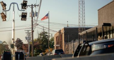 Judge that ordered release of 600 Chicago illegal immigrants slammed by DHS as activist putting lives at risk