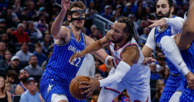 Knicks defense falls apart in 133-121 loss to Magic