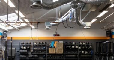 LA Singer Banned from Gym After Confrontation with Man Using Women’s Locker Room