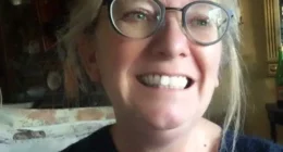 Lesley Kiddell-Spencer Wiki, Age, Deaf, Bargain Hunt, Disability |