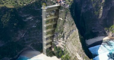 Major win for locals over tourists at scenic cliffside beach in Bali