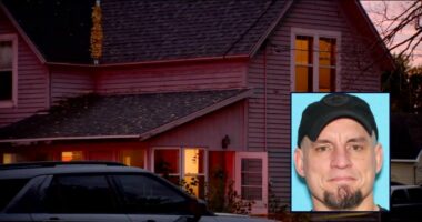 Man blows away ex-girlfriend and new man with shotgun: Cops