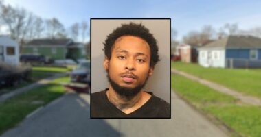 Man shoots girlfriend with shotgun after argument: Cops