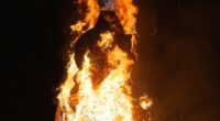 Massive effigy of Keir Starmer is set alight at Bonfire Night event
