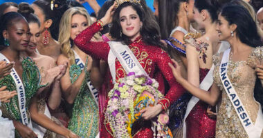 Miss Mexico is crowned Miss Universe at a pageant where she stood up to a host's bullying