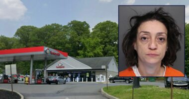 Mom abandoned daughter at closed gas station: Police