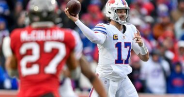 NFL Week 12 Thursday Night Bettors Guide: Bills at Texans