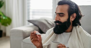 NHS alert as people with Covid issued 10-day warning