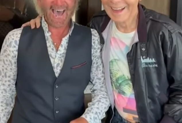 Old pals Noel Edmonds and Cliff Richard enjoyed a reunion in New Zealand after not seeing each other in 25 years