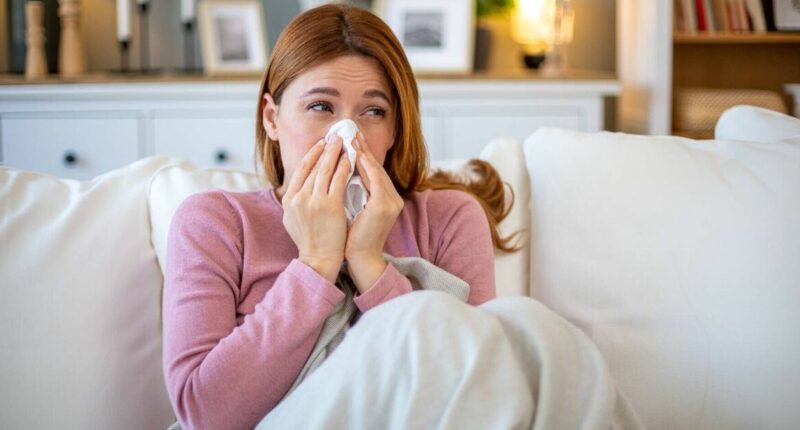 Paramedic says you can stop cold and flu with these 3 tips