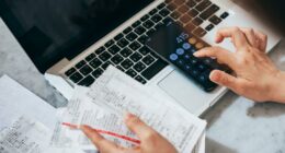 Poll: Nearly 50% of Floridians consider moving out of state due to cost of living