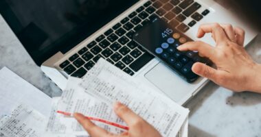 Poll: Nearly 50% of Floridians consider moving out of state due to cost of living