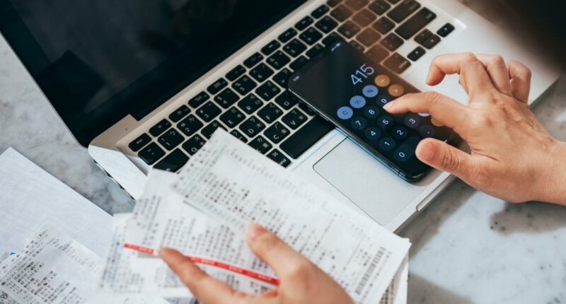 Poll: Nearly 50% of Floridians consider moving out of state due to cost of living