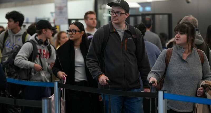 Post-Thanksgiving travel faces delays as snowstorm sweeps across US