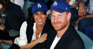 Prince Harry apologises to Canada over baseball cap 'Hatgate'