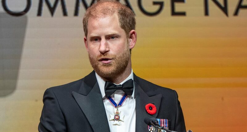 Prince Harry dines with veterans on his Canada tour