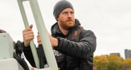 Prince Harry is accused of 'copying' William after taking part in VERY similar photo opportunity - after rubbishing claims he was trying to upstage his brother's Earthshot Prize awards with Canada trip