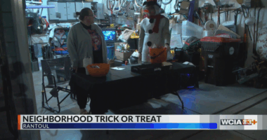 Rantoul neighborhood lights up the night for hundreds of trick-or-treaters