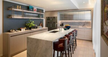 Real estate agent blasted for listing plush Mayfair flat for £600,000